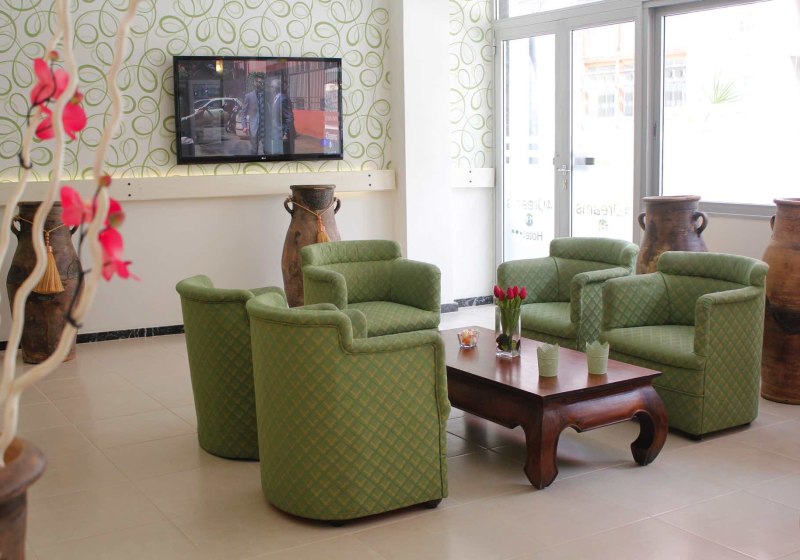 Ausstattung & Service