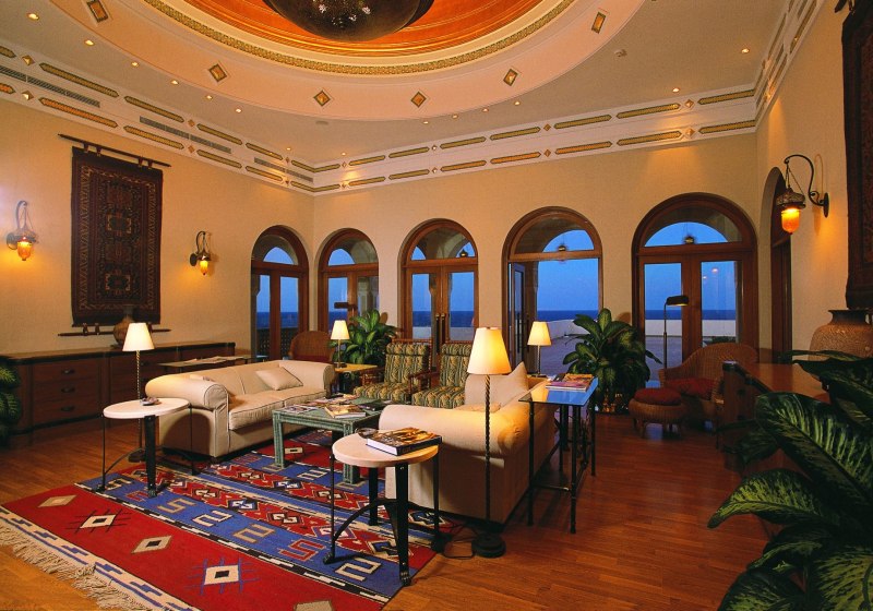 Ausstattung & Service