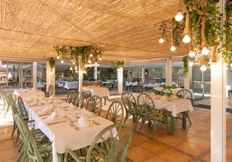 Ausstattung & Service