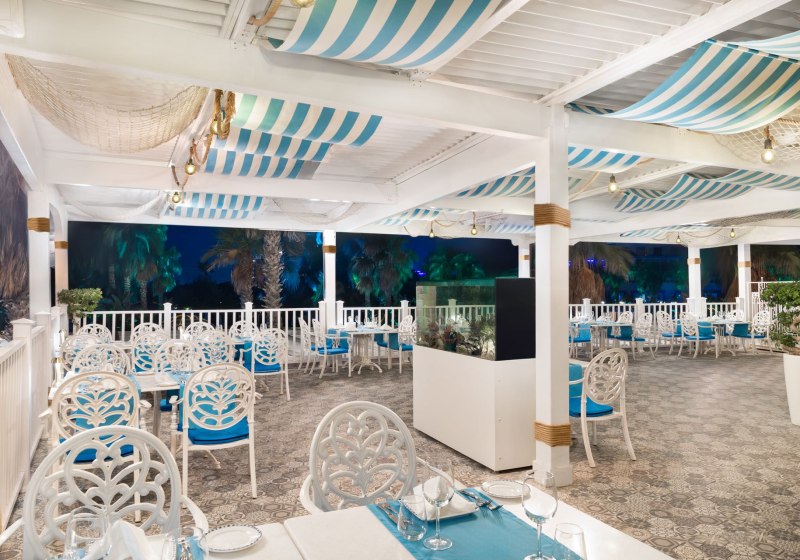 Ausstattung & Service