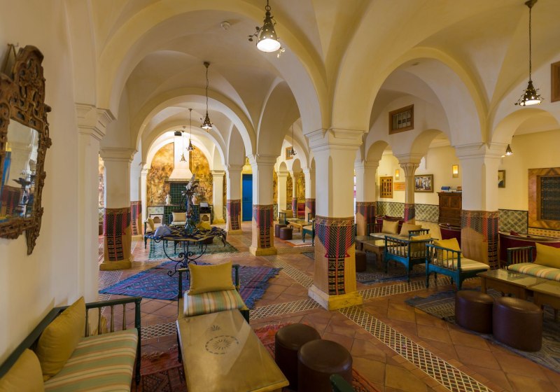 Ausstattung & Service