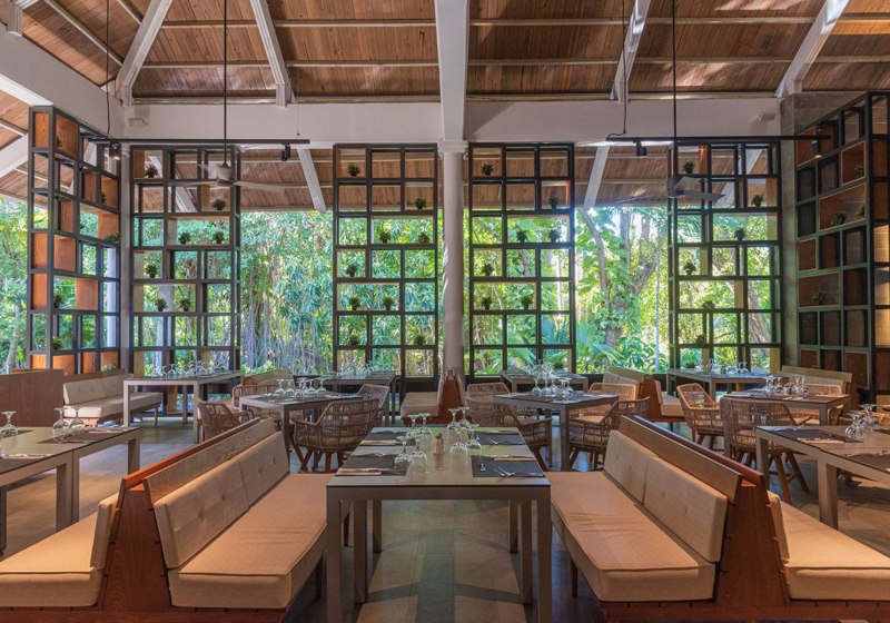 Ausstattung & Service