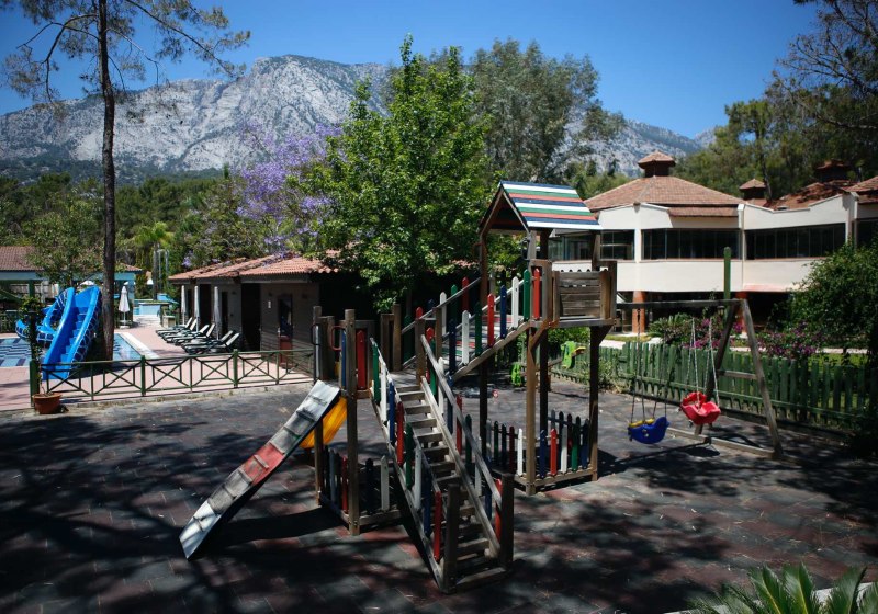 Champion Holiday Village