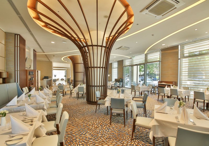 Ausstattung & Service