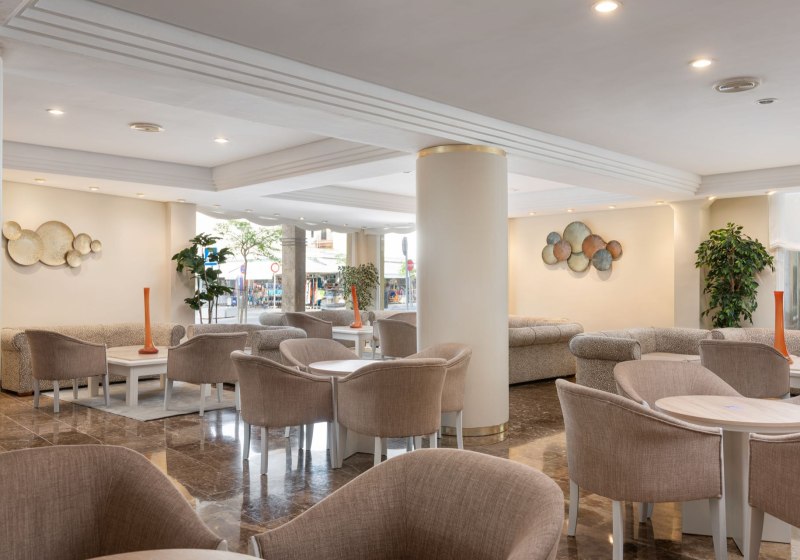 Ausstattung & Service