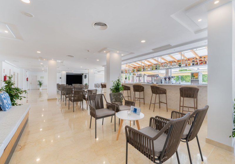 Ausstattung & Service