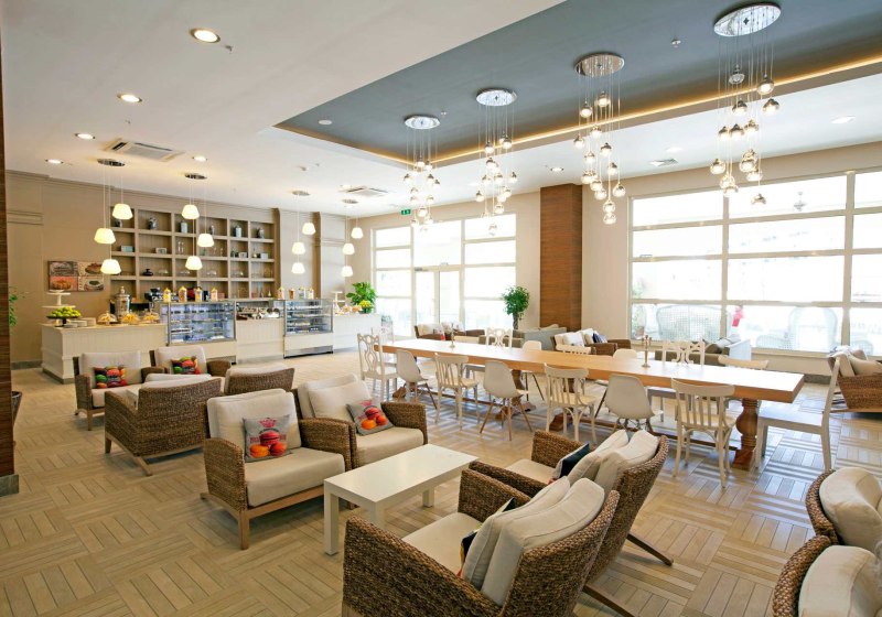 Ausstattung & Service