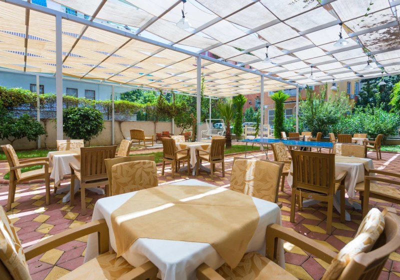 Ausstattung & Service