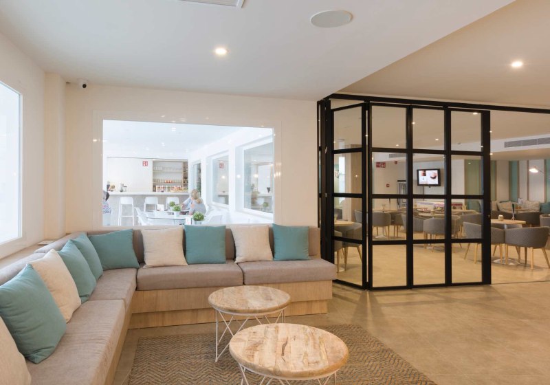 Ausstattung & Service