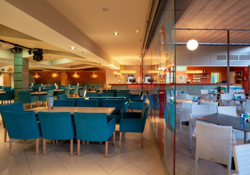 Ausstattung & Service