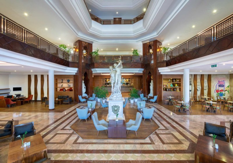 Ausstattung & Service