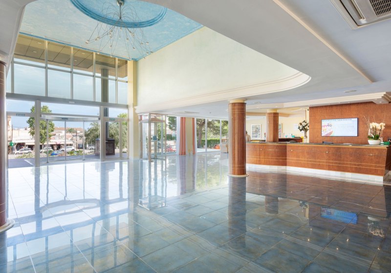 Ausstattung & Service