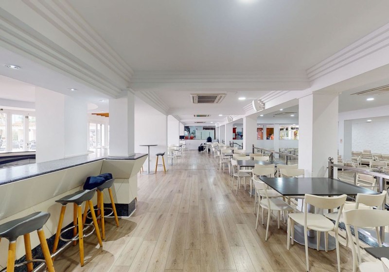 Ausstattung & Service