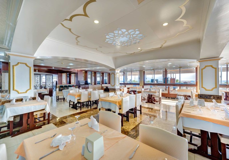 Ausstattung & Service