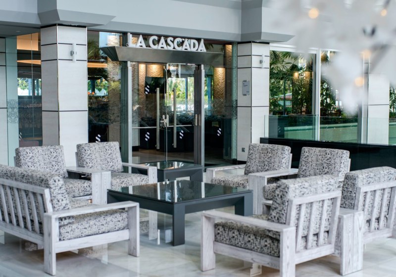 Ausstattung & Service