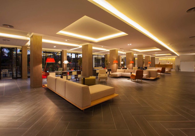 Ausstattung & Service