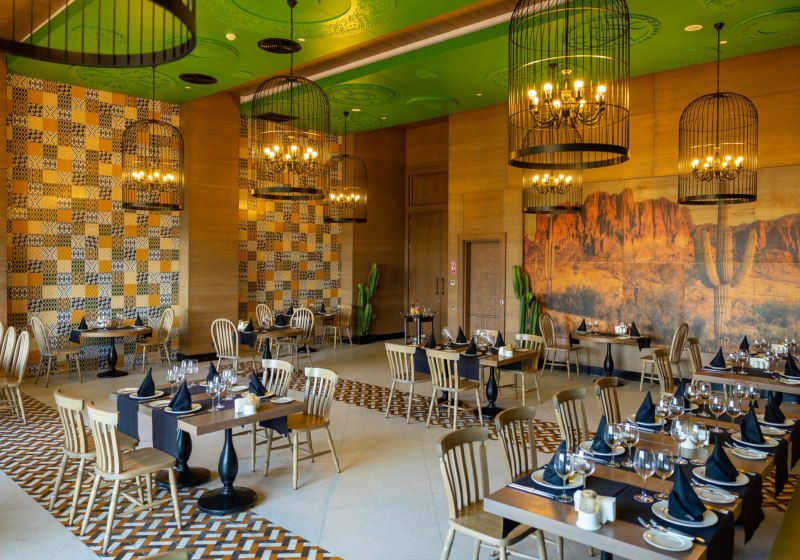 Ausstattung & Service