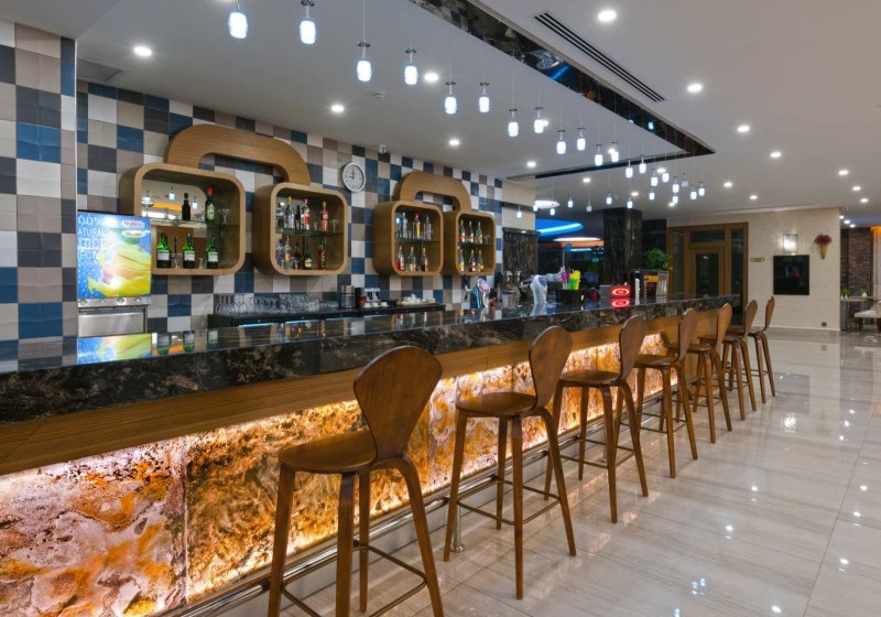 Ausstattung & Service