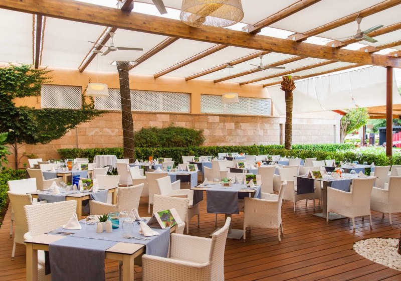 Ausstattung & Service