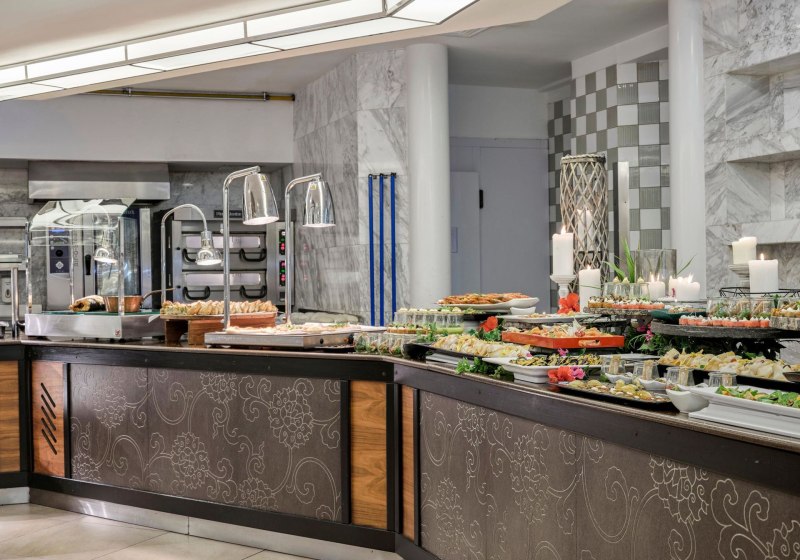 Ausstattung & Service