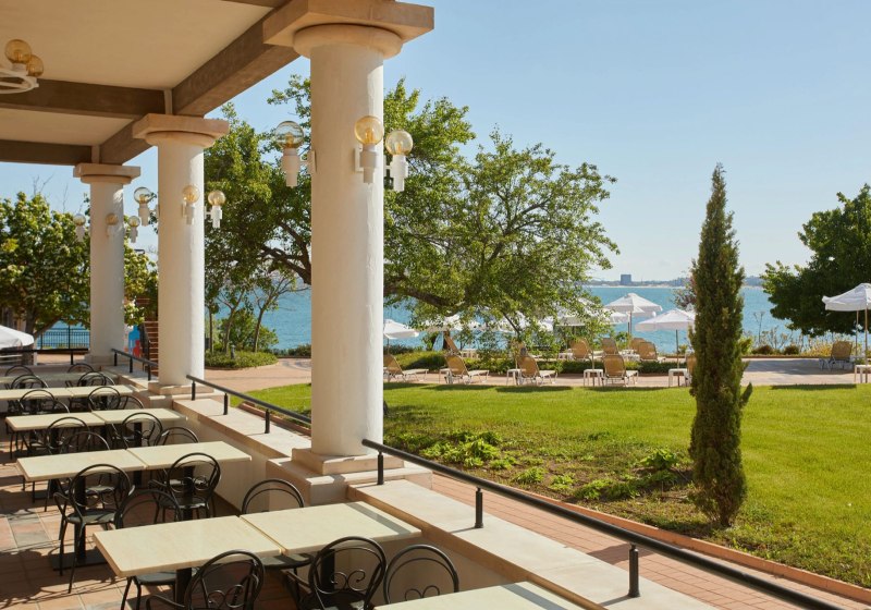 Ausstattung & Service