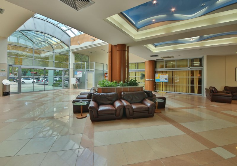 Ausstattung & Service