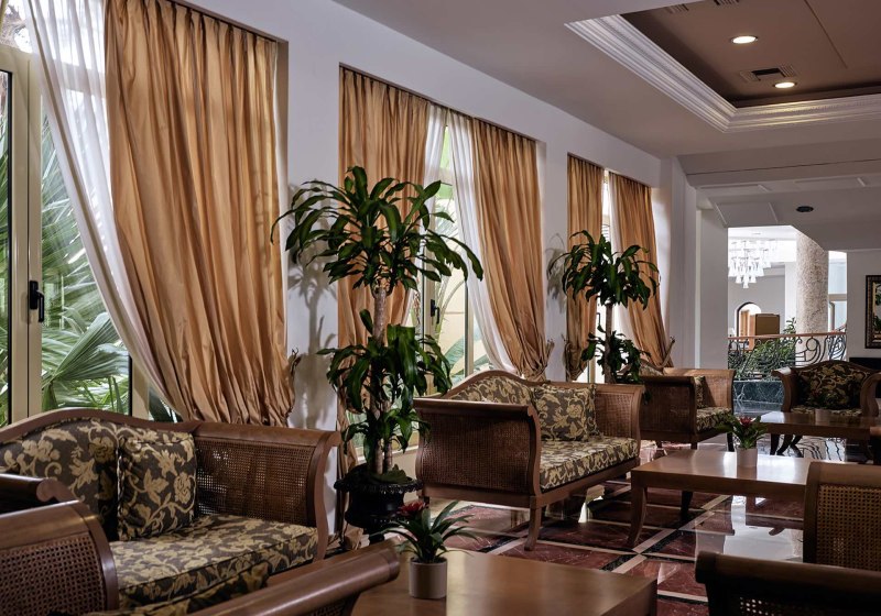 Ausstattung & Service