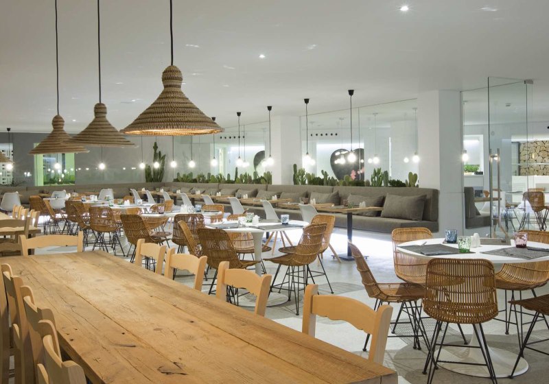 Ausstattung & Service