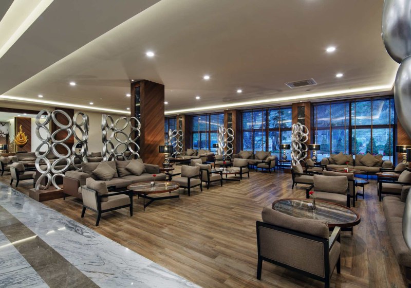 Ausstattung & Service