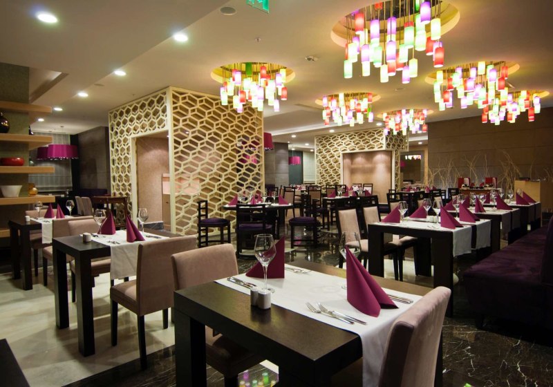 Ausstattung & Service