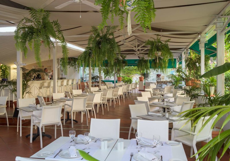 Ausstattung & Service