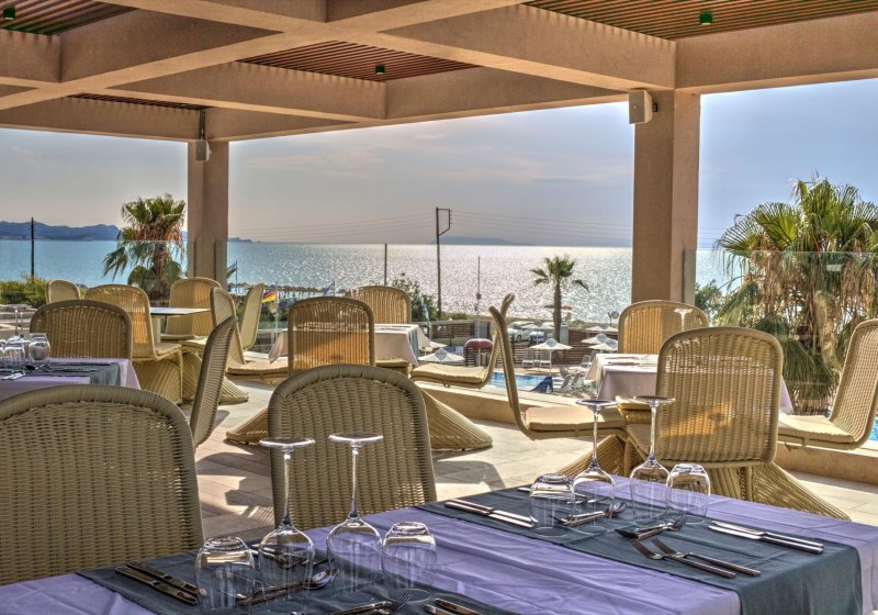 Ausstattung & Service