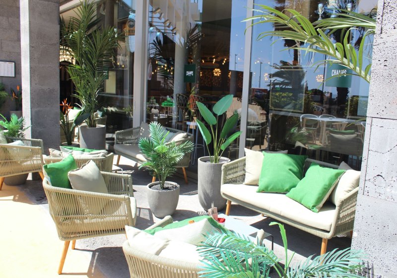 Ausstattung & Service