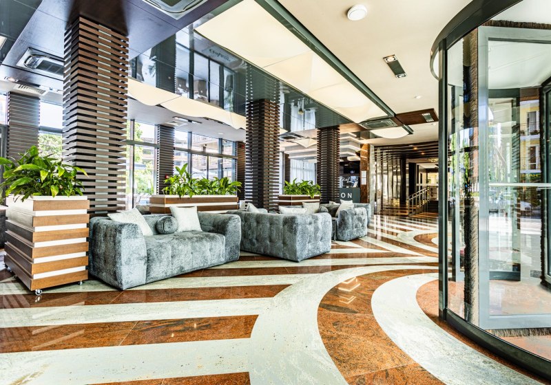 Ausstattung & Service