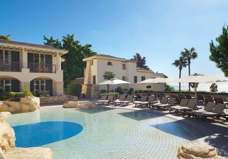 Columbia Beach Resort