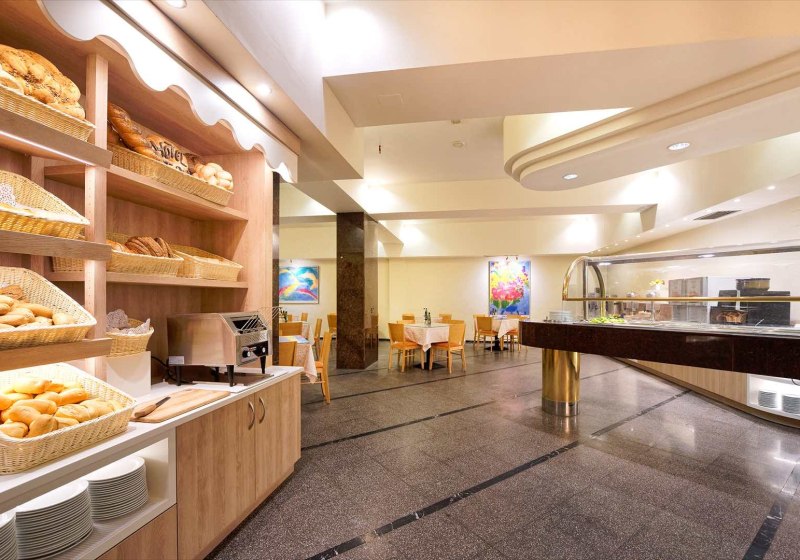 Ausstattung & Service