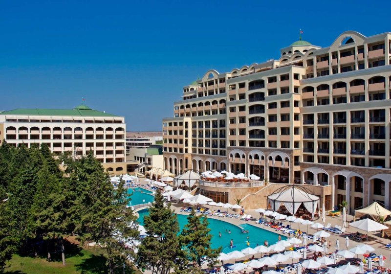 Ausstattung & Service