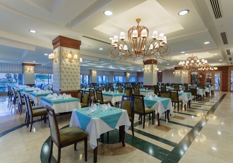 Ausstattung & Service