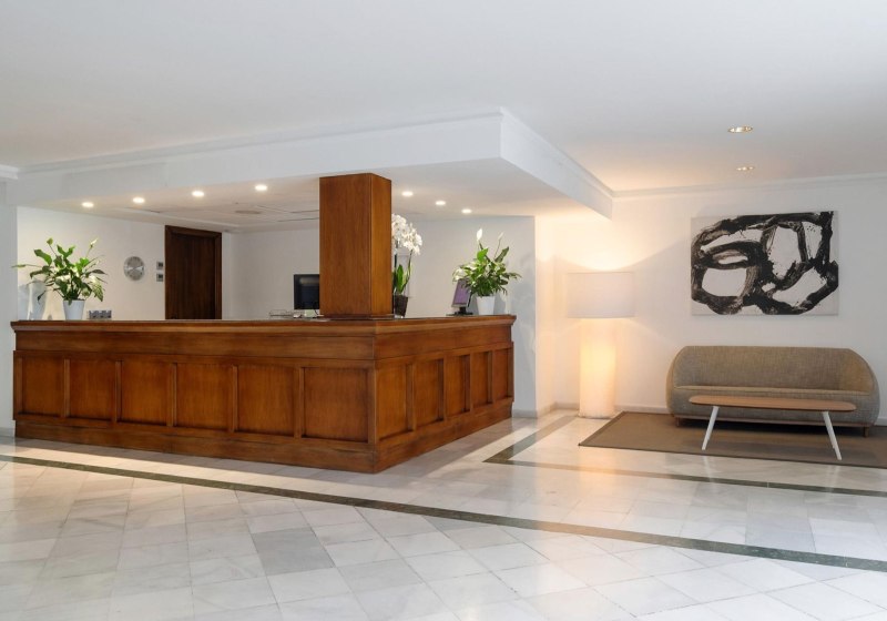 Ausstattung & Service