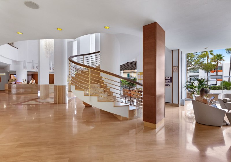 Ausstattung & Service