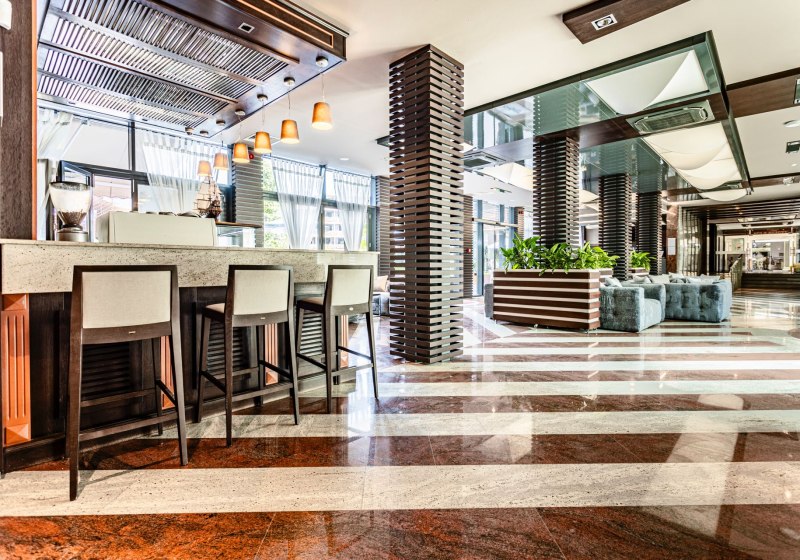 Ausstattung & Service