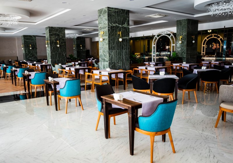 Ausstattung & Service