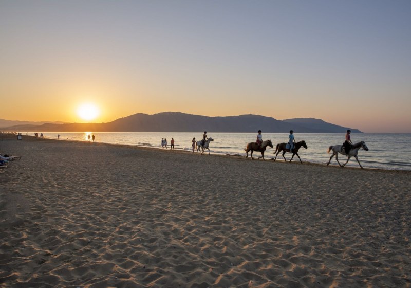 Vantaris Luxury Beach Resort