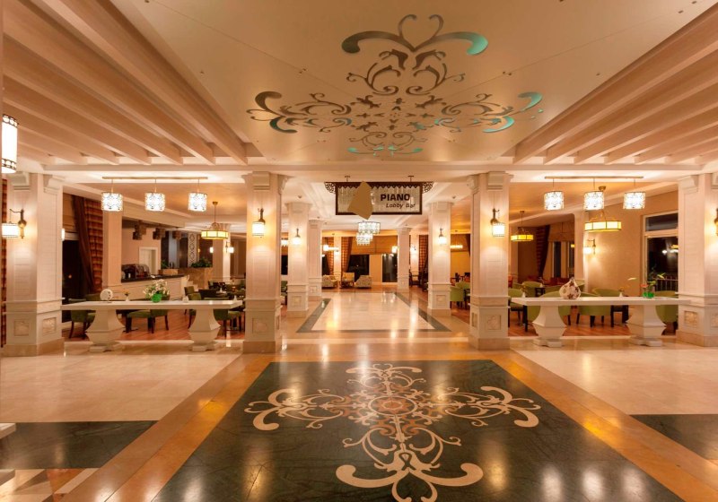 Ausstattung & Service