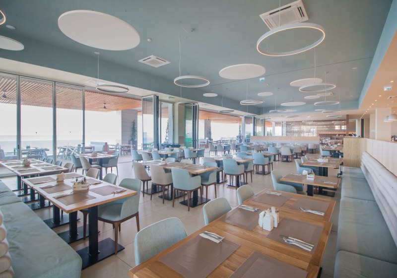 Ausstattung & Service