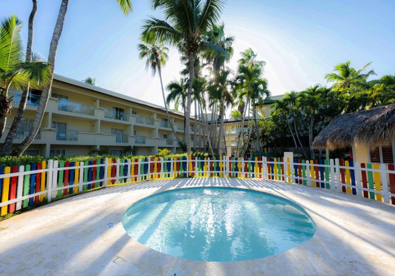 Coral Costa Caribe Beach Resort