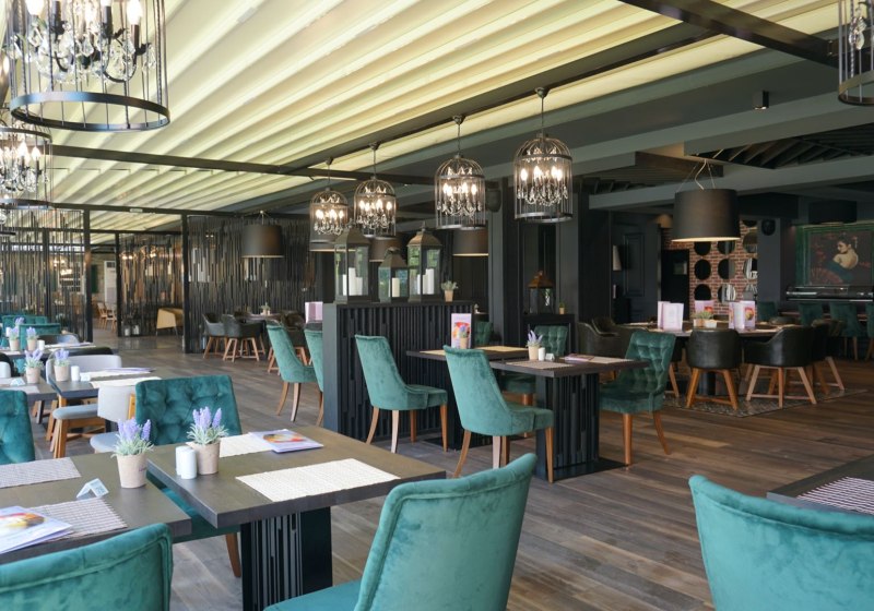 Ausstattung & Service