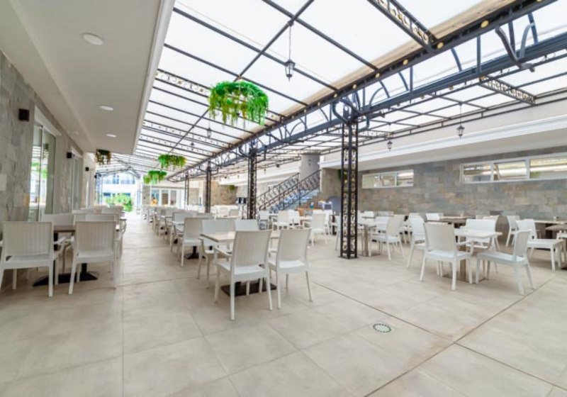 Ausstattung & Service