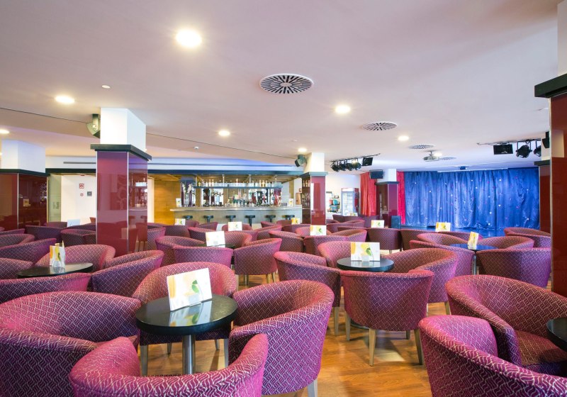 Ausstattung & Service