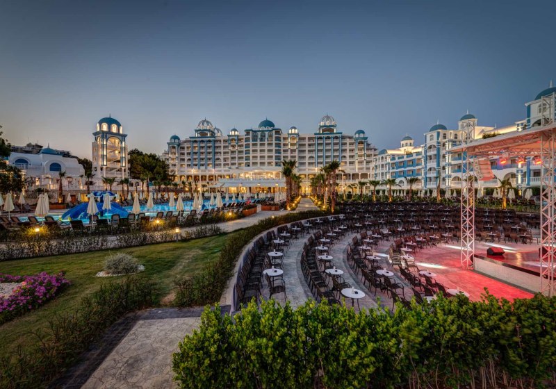 Ausstattung & Service